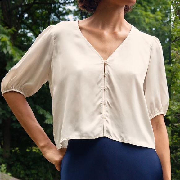 Aritzia Wilfred Bria Blouse - Picture 5 of 5